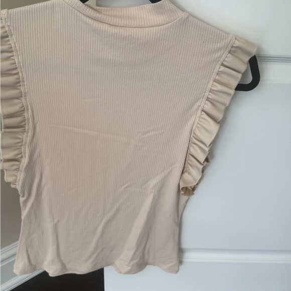Doe & Rae Cream Ruffle Sleeve Top - Picture 4 of 4